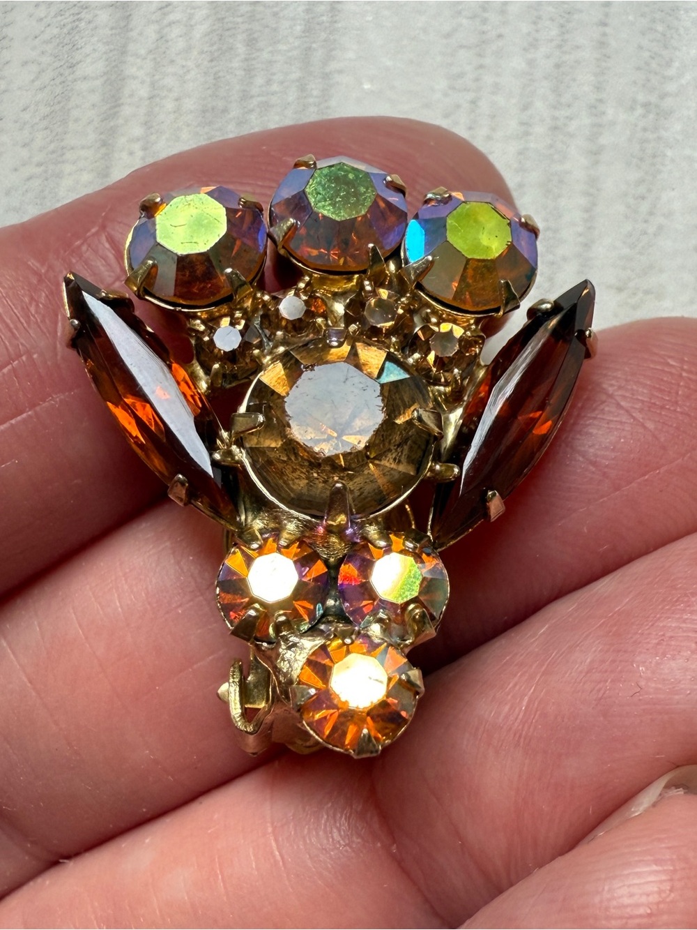 Juliana (?) style Clip-on Earring Single Aurora Borealis Rhinestone Harvesting - Picture 3 of 8
